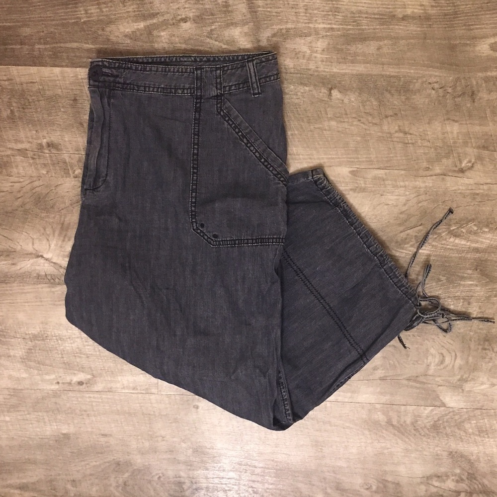 📦MOVING SALE📦 Denim Capris